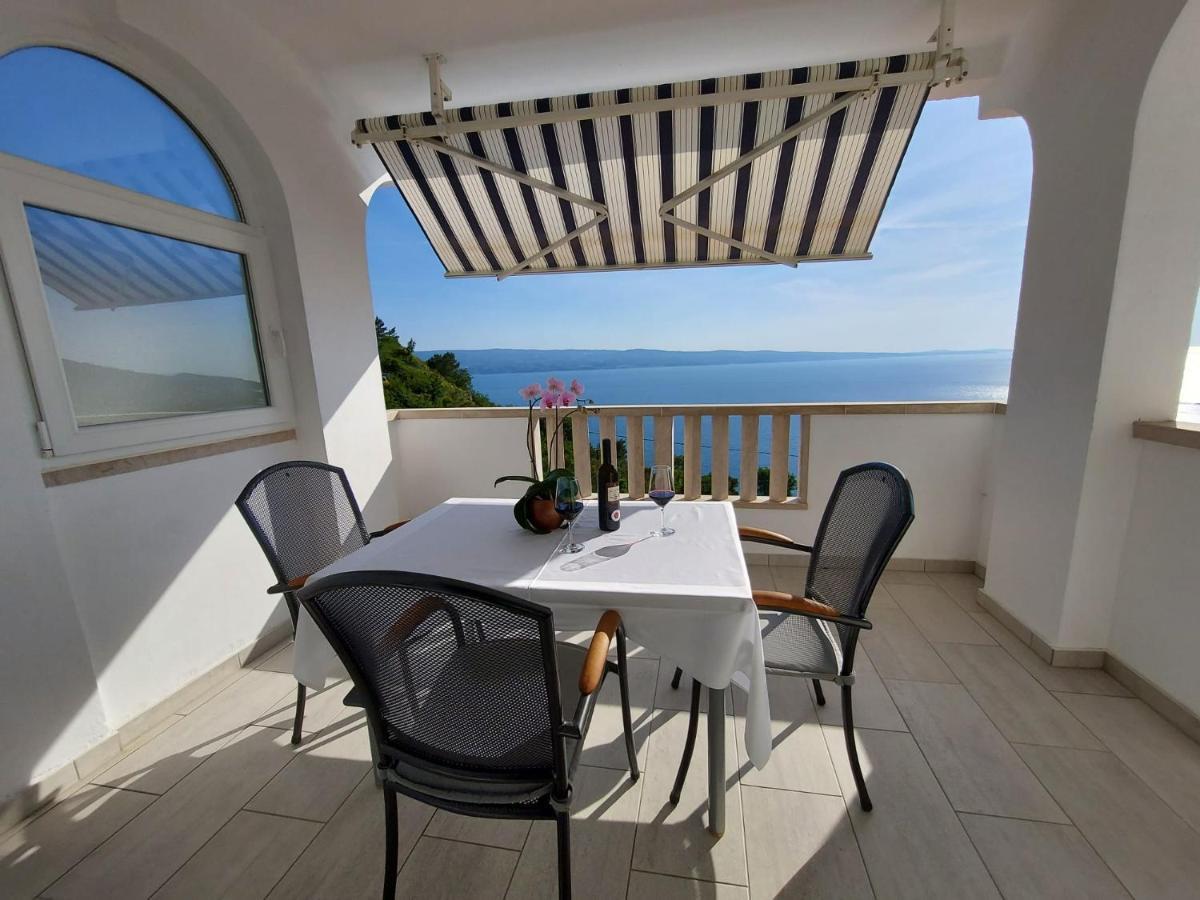 Apartmani Cvita Omiš Esterno foto