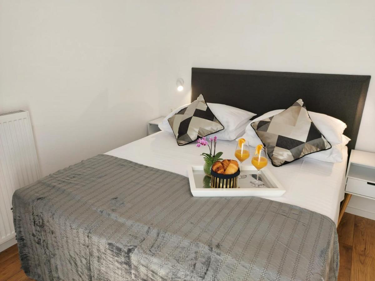 Apartmani Cvita Omiš Esterno foto