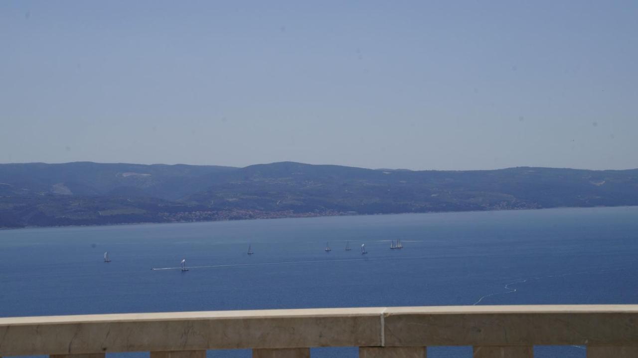 Apartmani Cvita Omiš Esterno foto