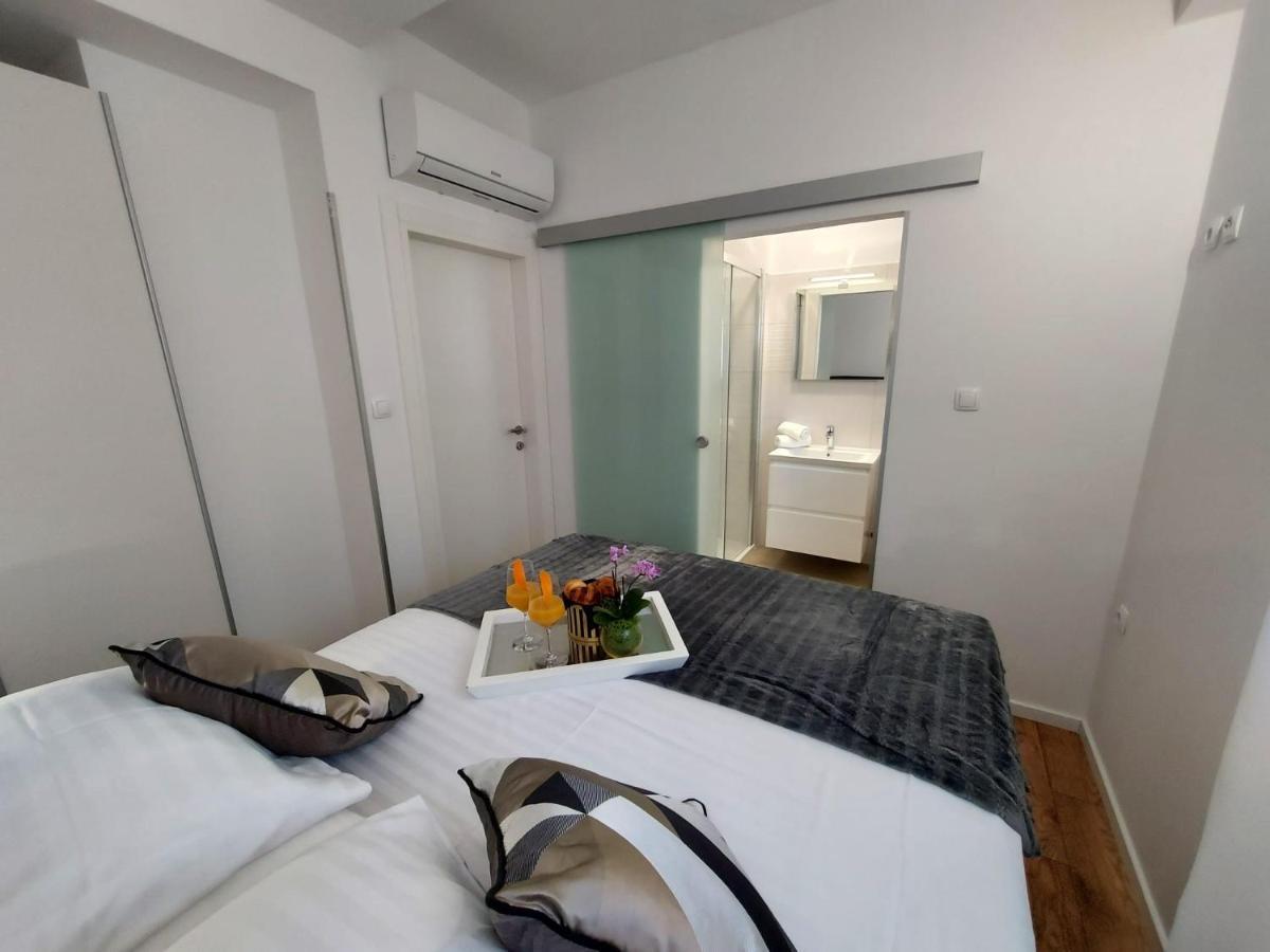 Apartmani Cvita Omiš Esterno foto