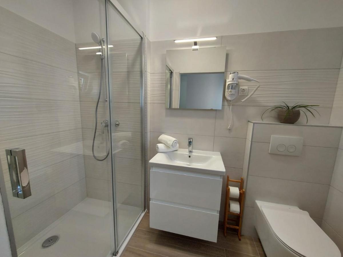 Apartmani Cvita Omiš Esterno foto