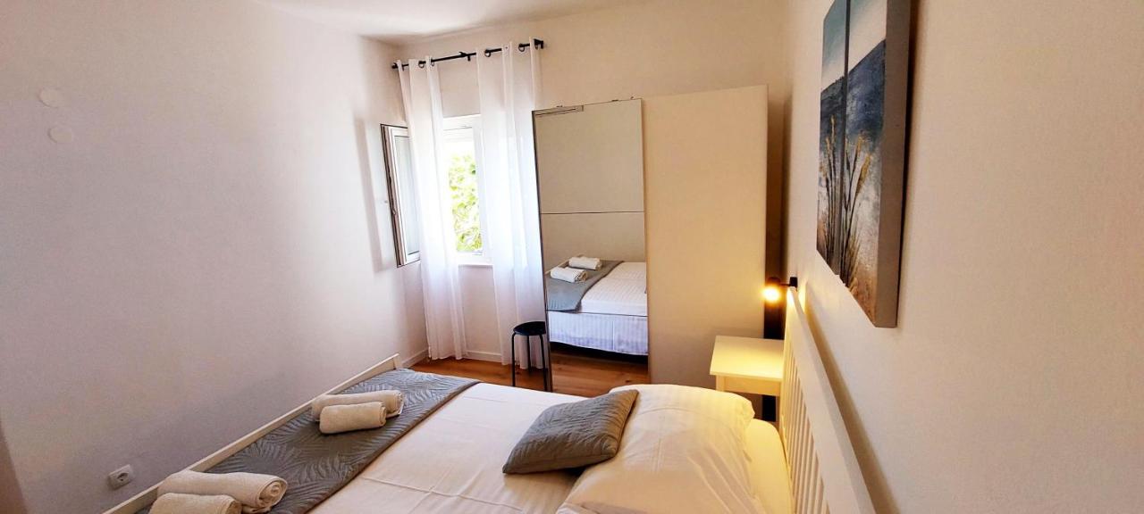 Apartmani Cvita Omiš Esterno foto