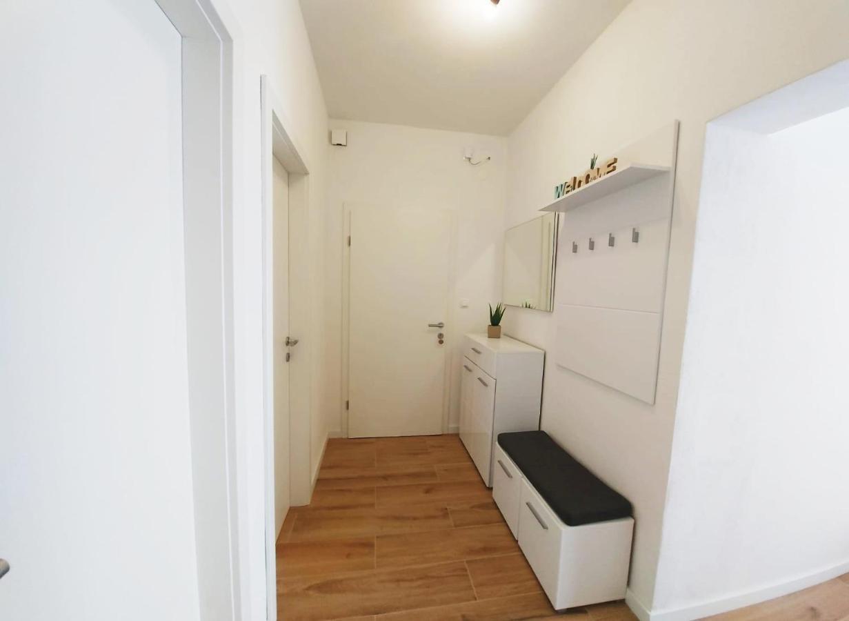 Apartmani Cvita Omiš Esterno foto